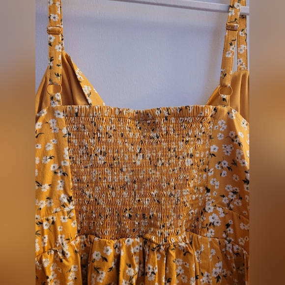 🌼Torrid Yellow Floral Midi Dress - Picture 6 of 12